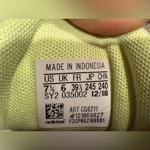 Adidas Women tenis shoes size 7.5 -Falcom Multicolor - Picture 4 of 5